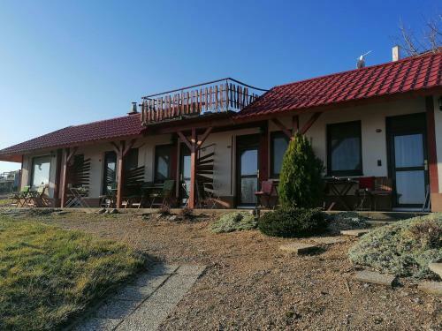 Hostal Penzion Nad Jezerem
