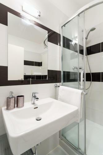 Golden Apartments Rezidence Nov� Karolina