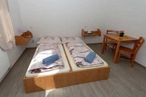 Hostal Chata ?ivec - Restaurace A Ubytov�n�