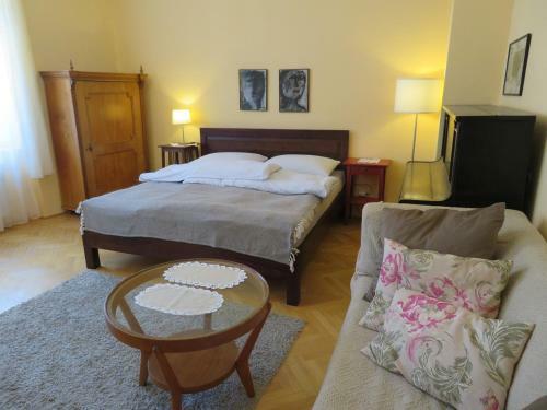 Family Apartment P�sek City Centre Ii.