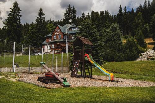 Hostal Penzion Vysok� Str�?