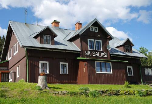 Hostal Apartmany Na Salasi