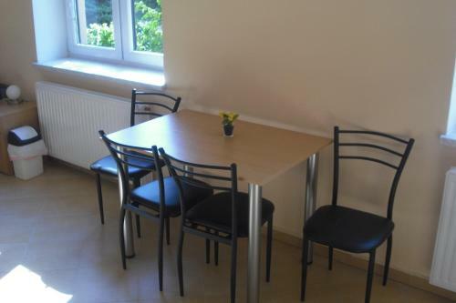 Hostal Penzion Adam?�k
