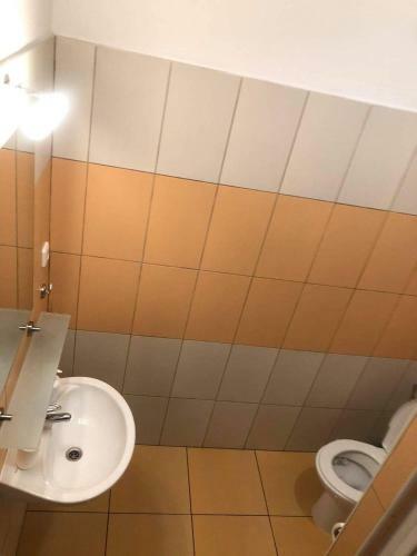 Hostal Penzion Adam?�k