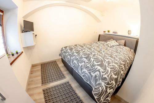 Pilsen Apartment