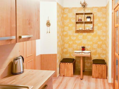 Golden Wood Apartments