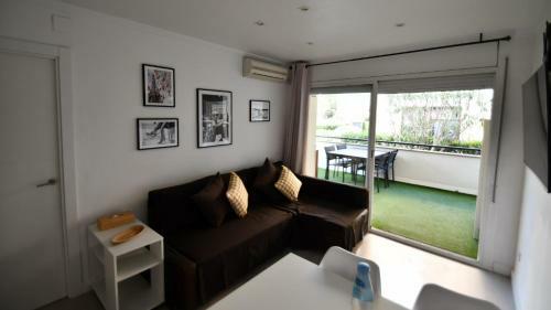 Apartamento 2 Habitaciones Y Magn�fica Terraza / 2-zimmer-wohnung