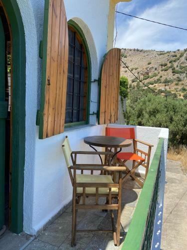 Villa Kamari-cretan Style Apartment