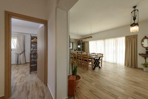 Zeus & Dione Luxury Villa