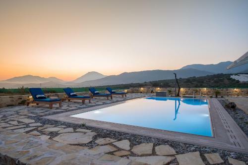 Zeus & Dione Luxury Villa