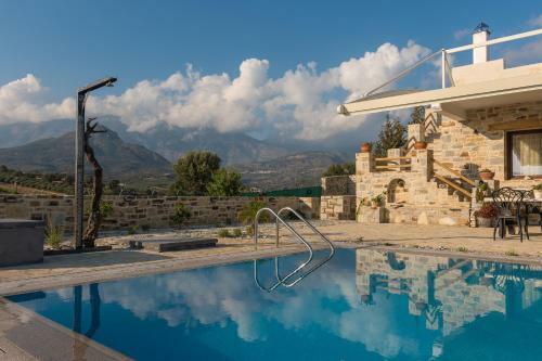 Zeus & Dione Luxury Villa