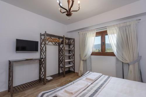 Zeus & Dione Luxury Villa