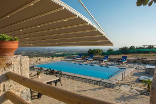 Zeus & Dione Luxury Villa