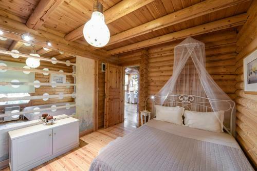 Villa Lakkia - Wooden Residence