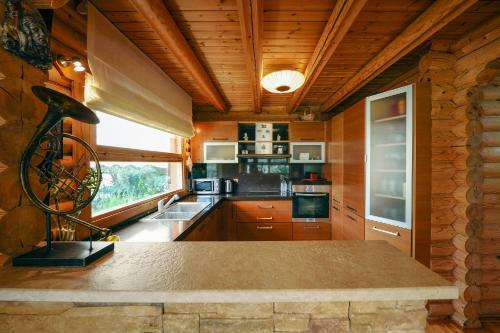 Villa Lakkia - Wooden Residence