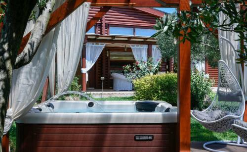 Villa Lakkia - Wooden Residence