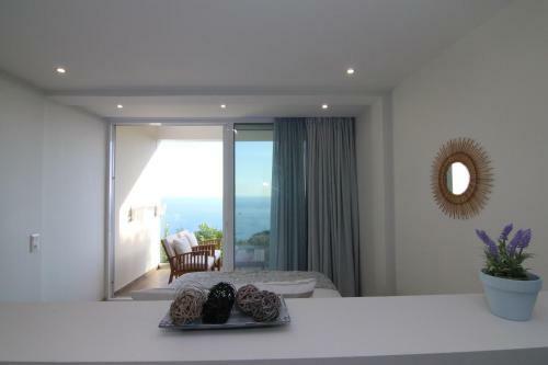Apartamento Lakones Deluxe Suites
