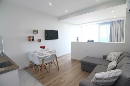 Apartamento Lakones Deluxe Suites