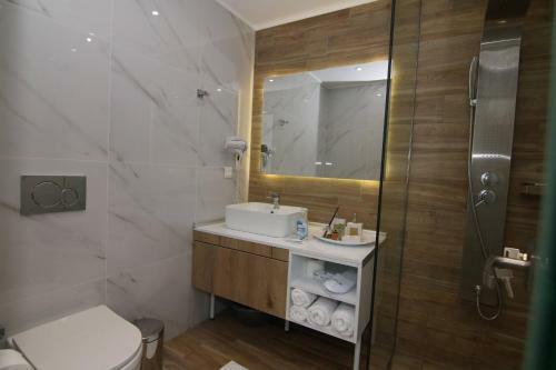 Apartamento Lakones Deluxe Suites
