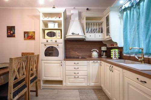 Villa Family's Nest
