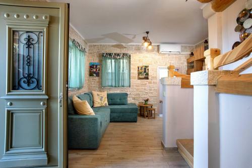 Villa Family's Nest