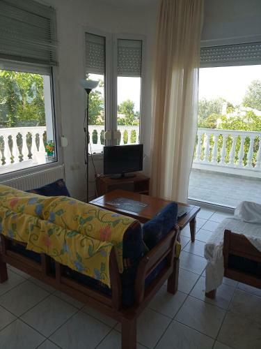 Europa Apartments Stefanos, Balkonwohnung Mit Meerblick