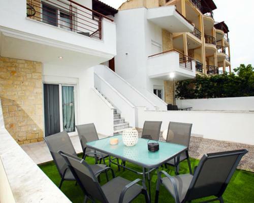 Kryopigi Home 2