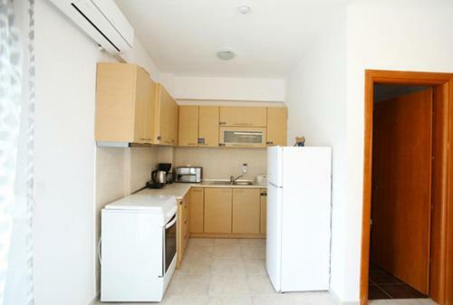 Kryopigi Home 2