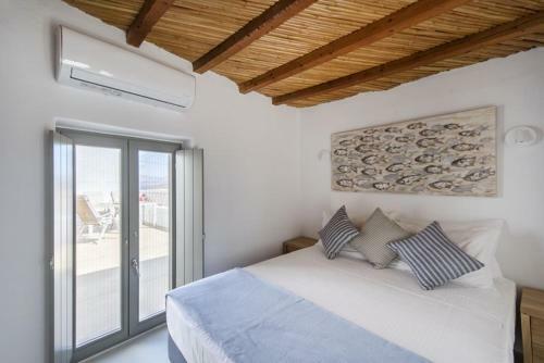 Hotel Rina Houses
