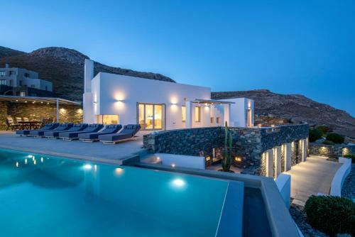 Villa Nites