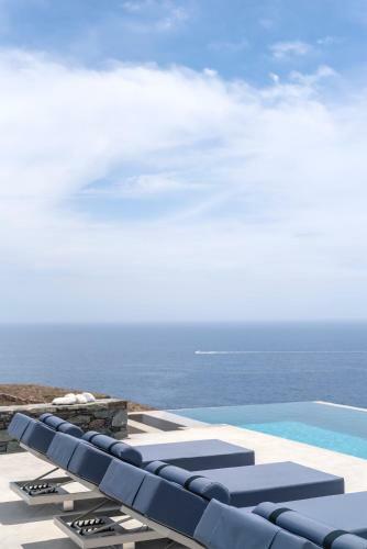 Villa Nites