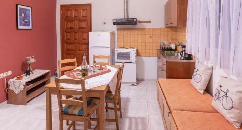 Lykoporia Beach Apartments