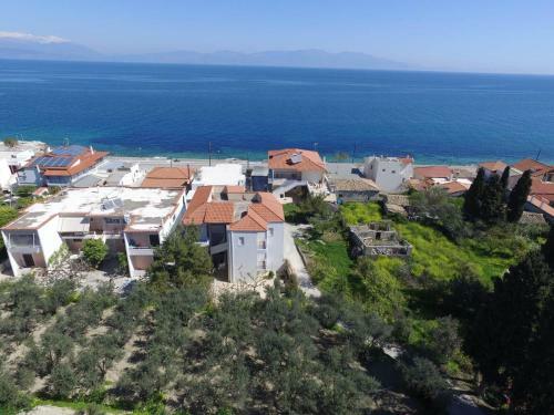 Lykoporia Beach Apartments
