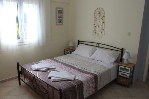 Lonelia's Family Homes