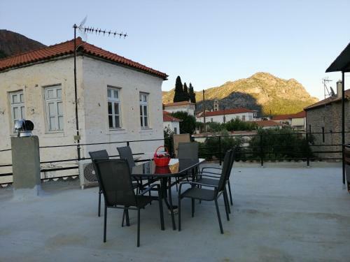 Matina's Agora Apartment With Terrace