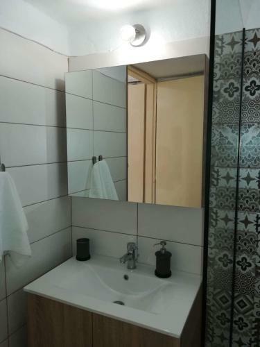 Matina's Agora Apartment With Terrace