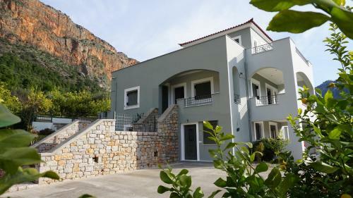 Giorgo's Luxury Apartment