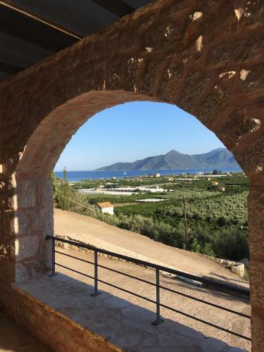 Apartamento Leonidio Rock Climbing House