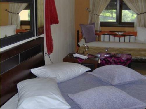 Hostal Guesthouse To Fragma