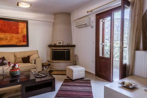Cactus Maisonette Near Airport