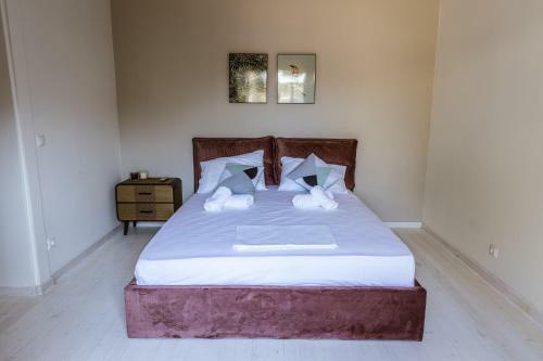 Cactus Maisonette Near Airport