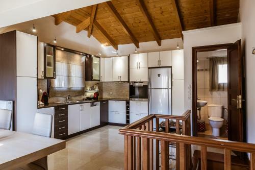 Cactus Maisonette Near Airport