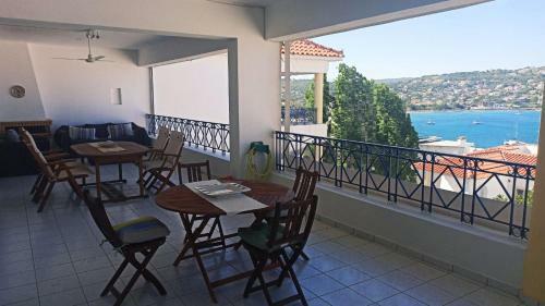 Bay View Apartment Porto Rafti