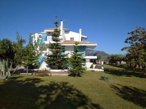 Villa The Blue House