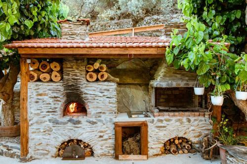 Traditional Apartments Elafos