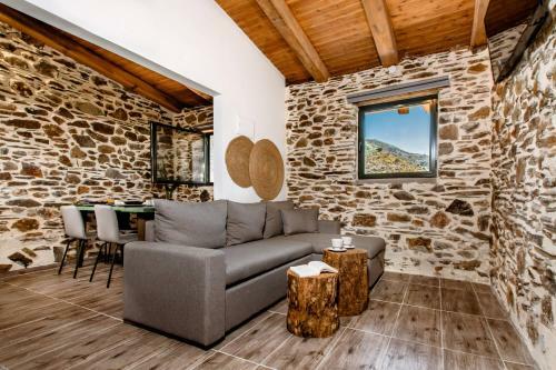 Traditional Apartments Elafos