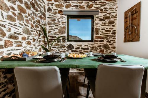 Traditional Apartments Elafos