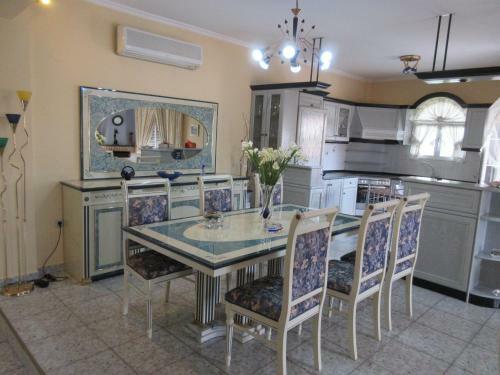Toula Apartments