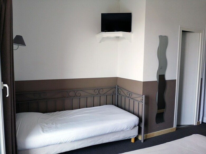 Hotel Les Vieux Acacias
