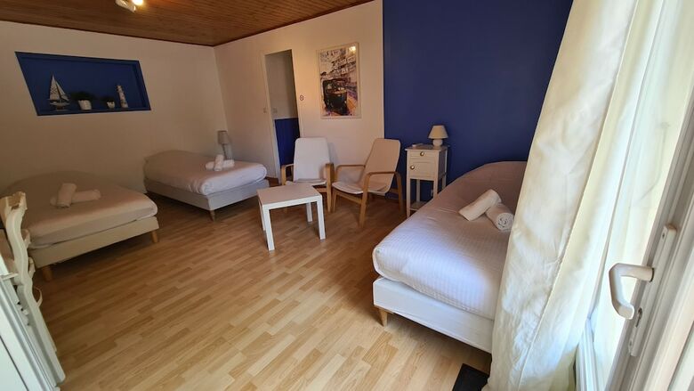 Hotel Les Vieux Acacias